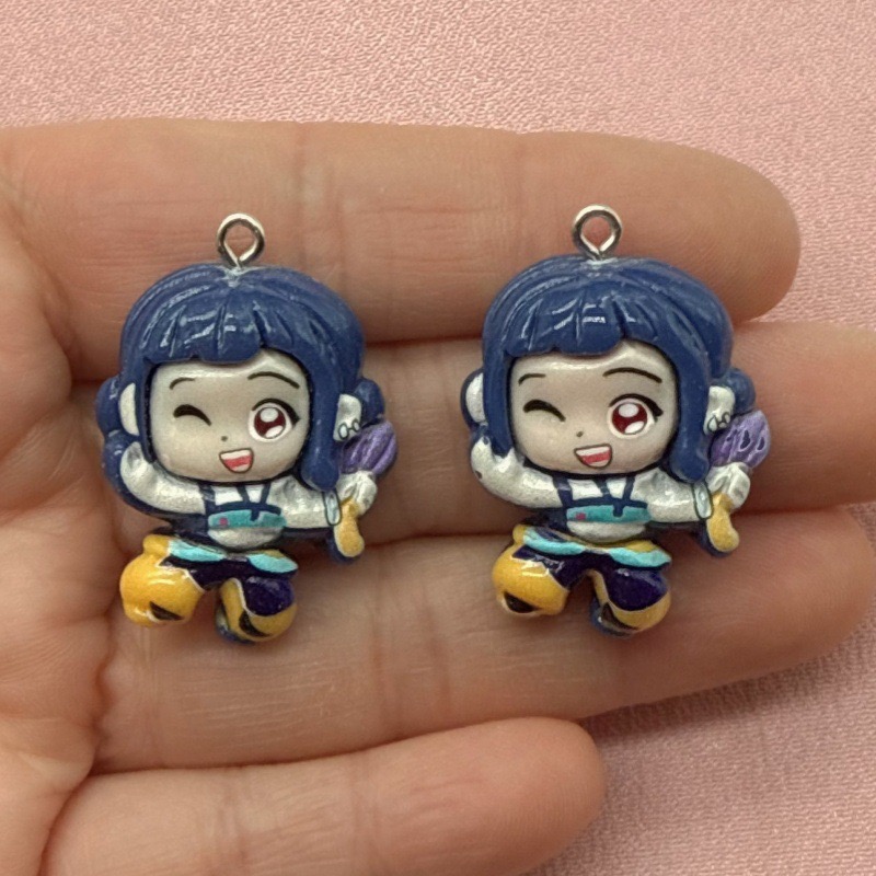 10pcs resin cartoon pendant, D - Event Party 评论和价格